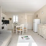 Vakantiehuis Pingettes 4 *