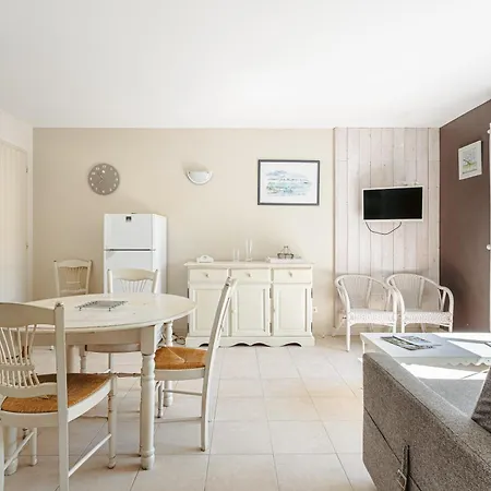 Holiday home Pingettes 4 *