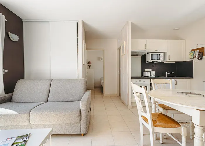 Ferienhaus Pingettes 4